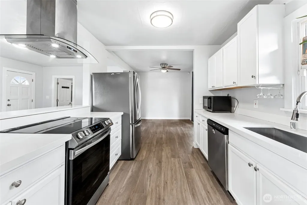 509 S 56th Street Tacoma WA 98408