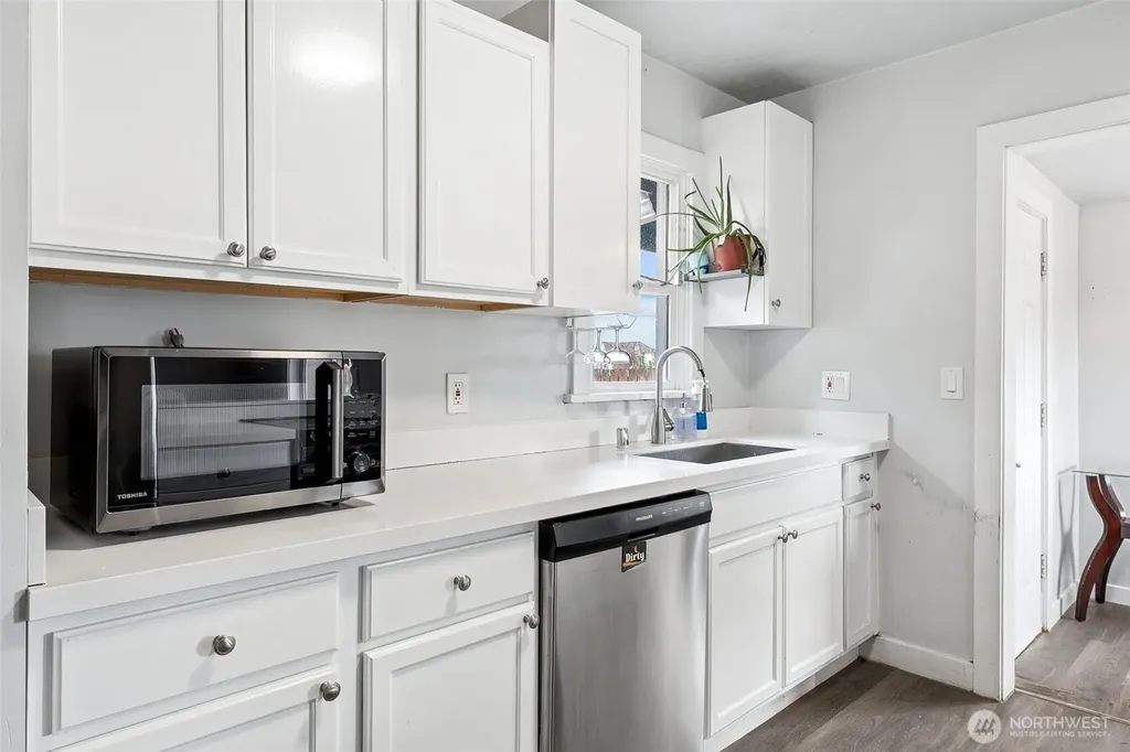 509 S 56th Street Tacoma WA 98408