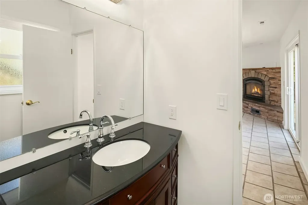 14236 95th Avenue NE Kirkland WA 98034