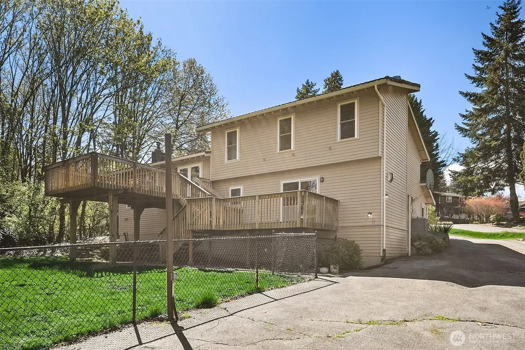 14236 95th Avenue NE Kirkland WA 98034