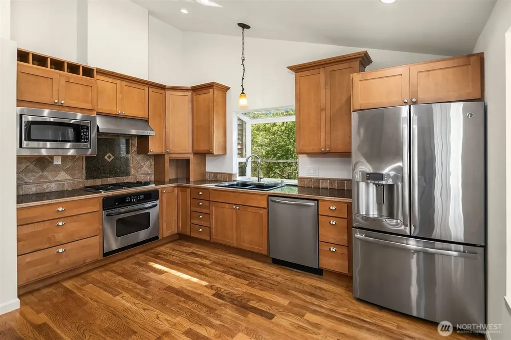 14236 95th Avenue NE Kirkland WA 98034