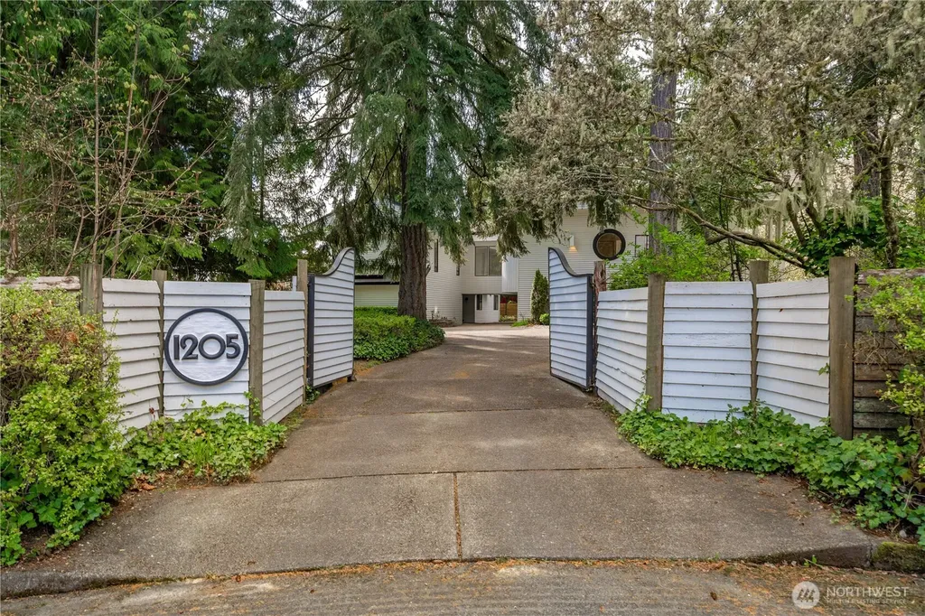1205 11th Court SW Olympia WA 98502