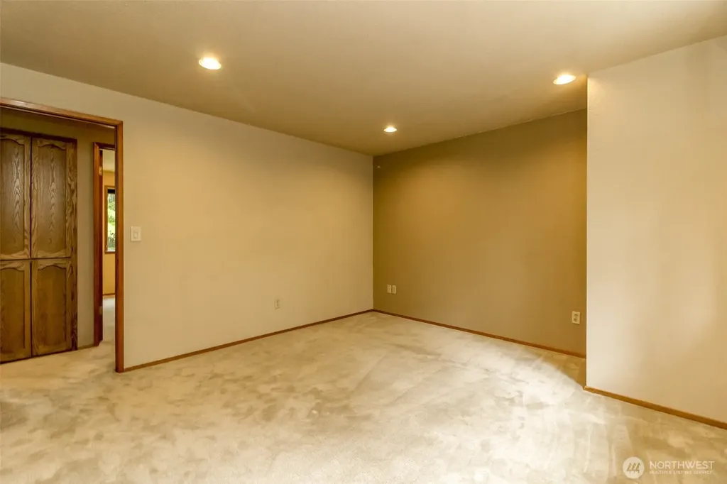 27813 187th Avenue SE Covington WA 98042