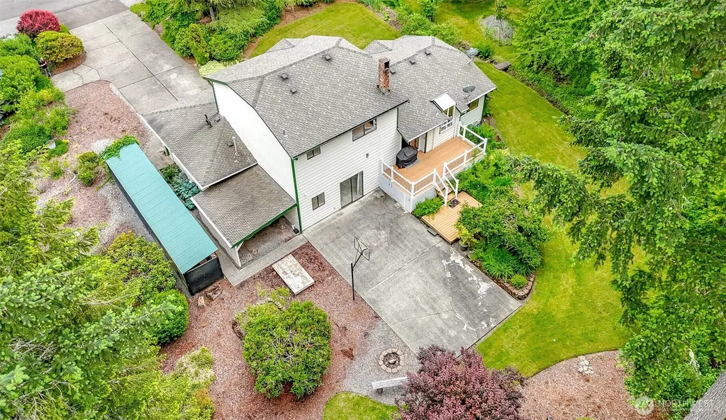 27813 187th Avenue SE Covington WA 98042