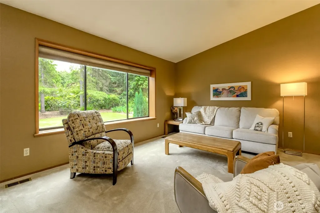 27813 187th Avenue SE Covington WA 98042