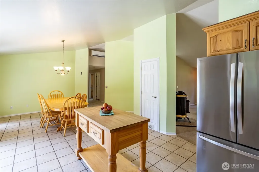 112 Holli Lane Centralia WA 98531