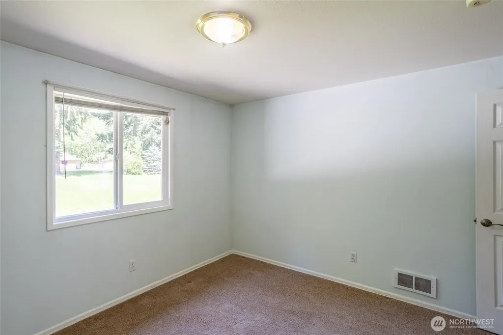 112 Holli Lane Centralia WA 98531
