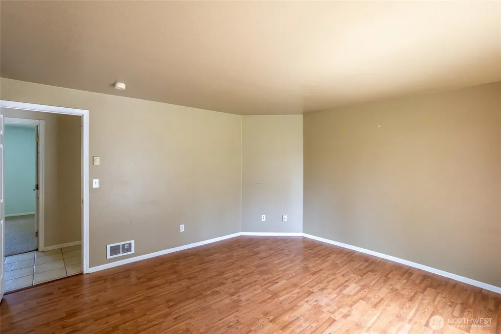 112 Holli Lane Centralia WA 98531
