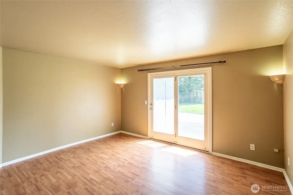 112 Holli Lane Centralia WA 98531