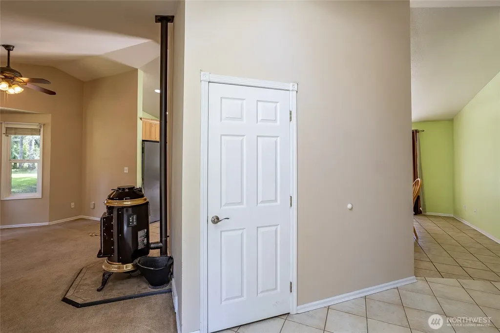 112 Holli Lane Centralia WA 98531