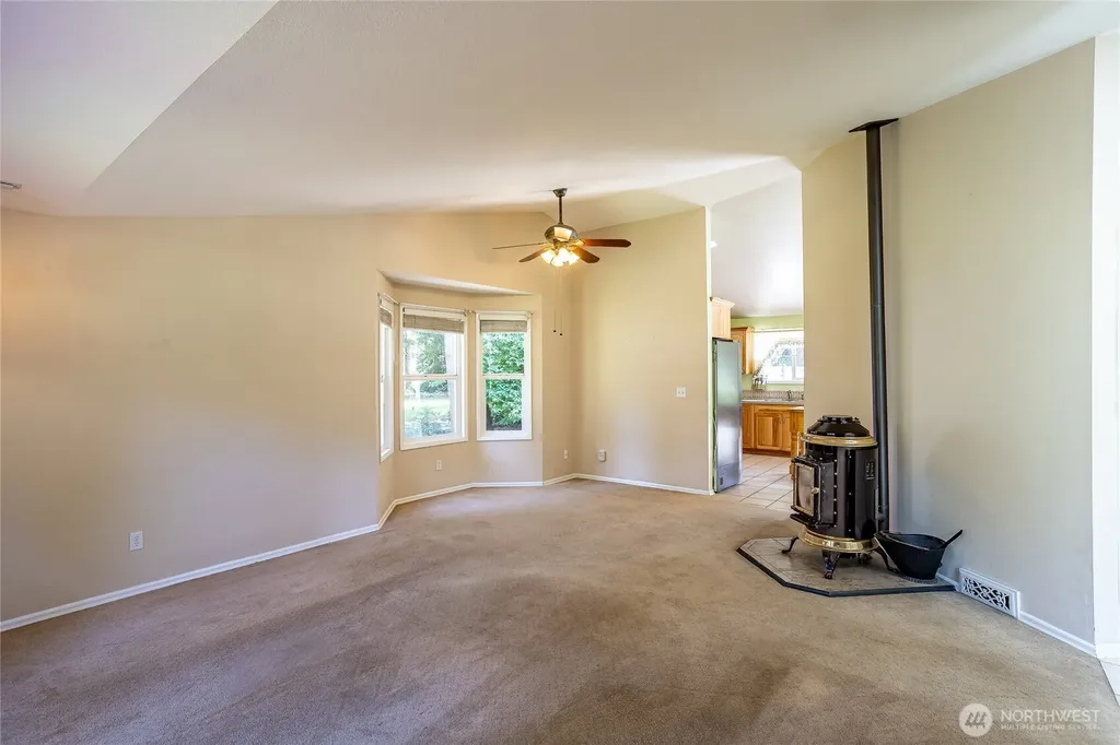 112 Holli Lane Centralia WA 98531