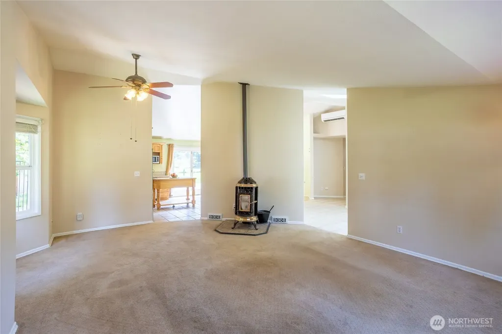 112 Holli Lane Centralia WA 98531