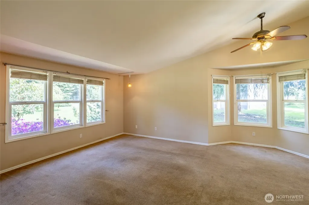 112 Holli Lane Centralia WA 98531