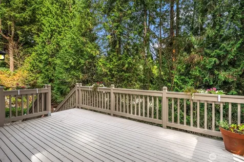13609 NE 28th Street Bellevue WA 98005
