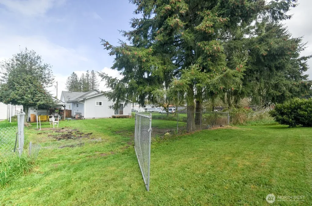 242 Main Street Onalaska WA 98570