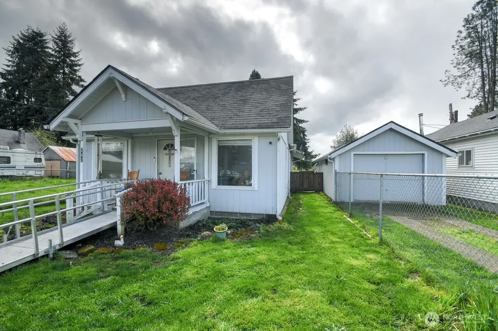 242 Main Street Onalaska WA 98570