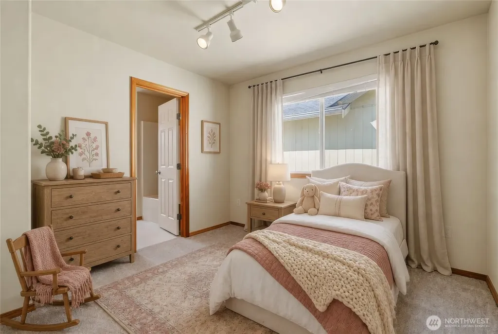 5711 Pasinetti Street E Fife WA 98424