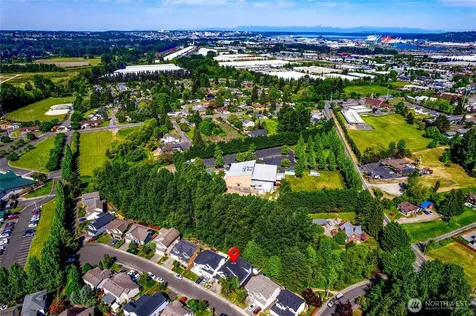 5711 Pasinetti Street E Fife WA 98424