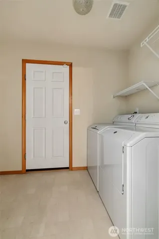 5711 Pasinetti Street E Fife WA 98424