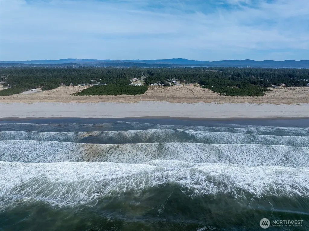 20713 Pacifc Way Ocean Park WA 98640