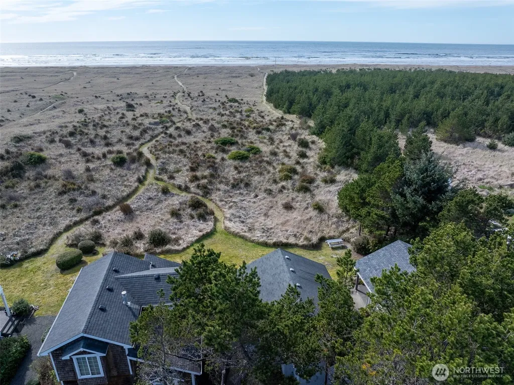 20713 Pacifc Way Ocean Park WA 98640