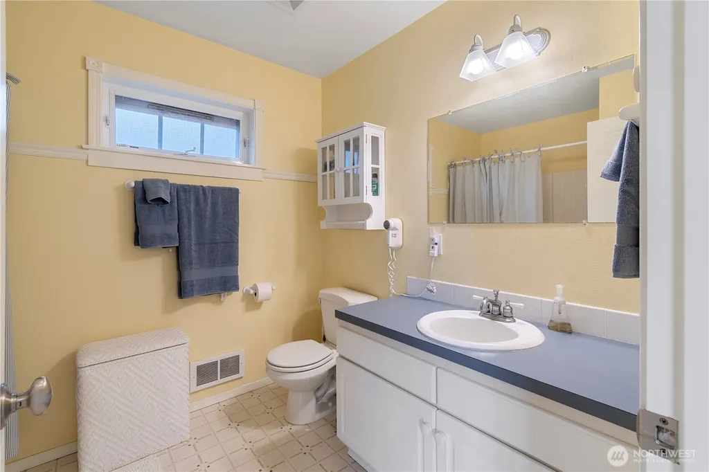 20713 Pacifc Way Ocean Park WA 98640