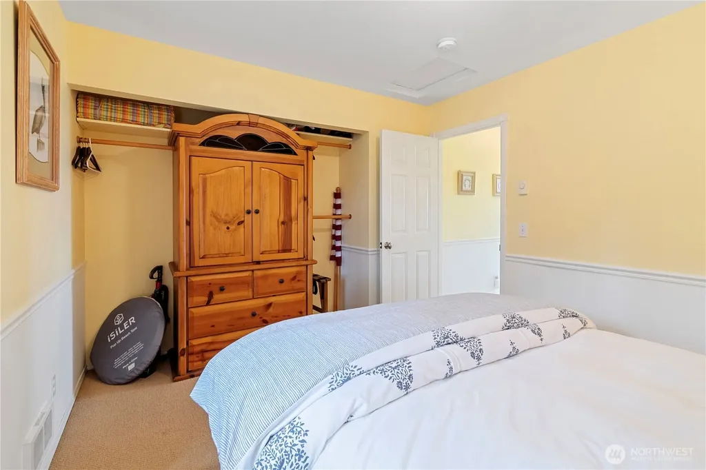 20713 Pacifc Way Ocean Park WA 98640