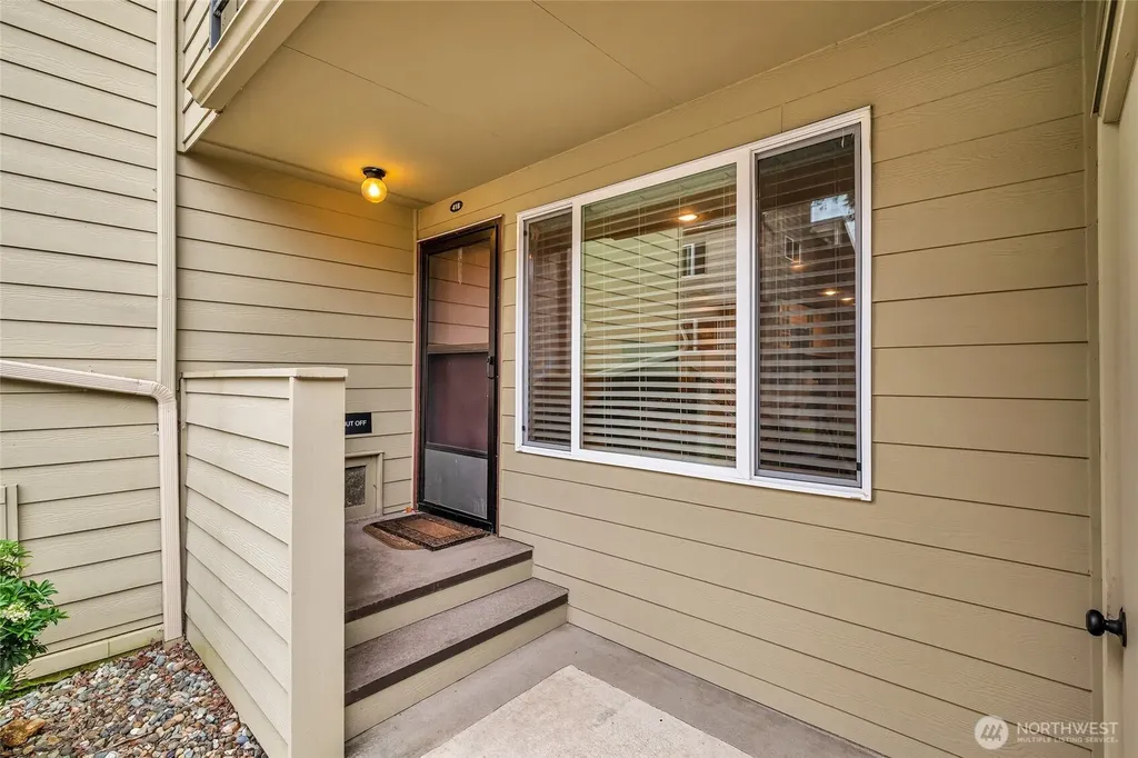 2939 76th Avenue SE Mercer Island WA 98040