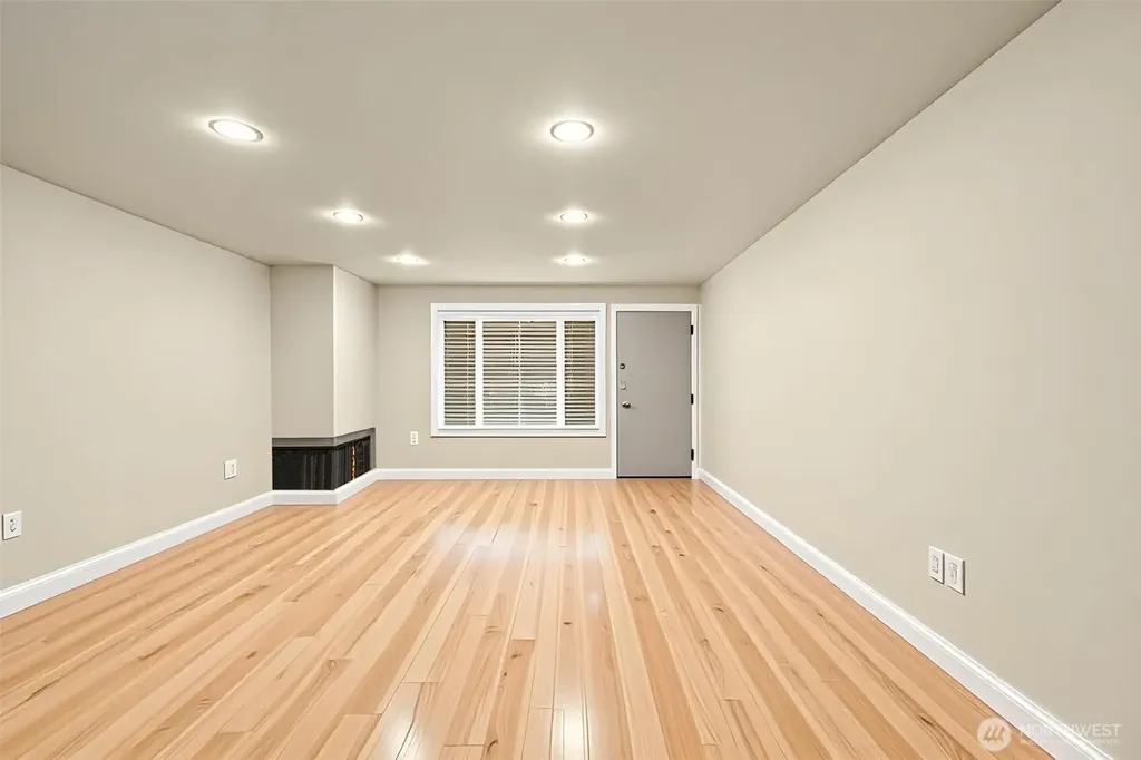 2939 76th Avenue SE Mercer Island WA 98040