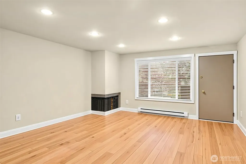 2939 76th Avenue SE Mercer Island WA 98040