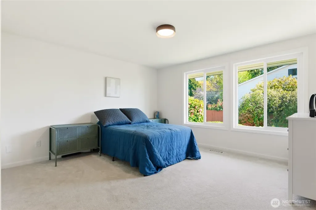 18174 Brittany Drive SW Normandy Park WA 98166