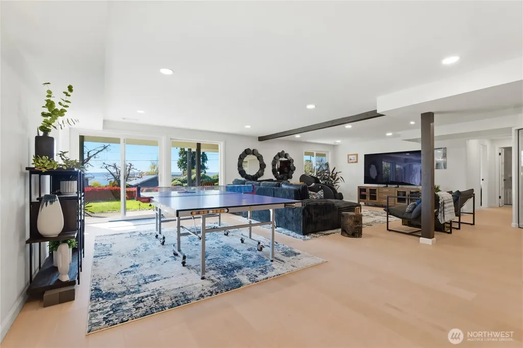 18174 Brittany Drive SW Normandy Park WA 98166