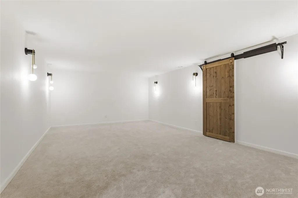 18174 Brittany Drive SW Normandy Park WA 98166