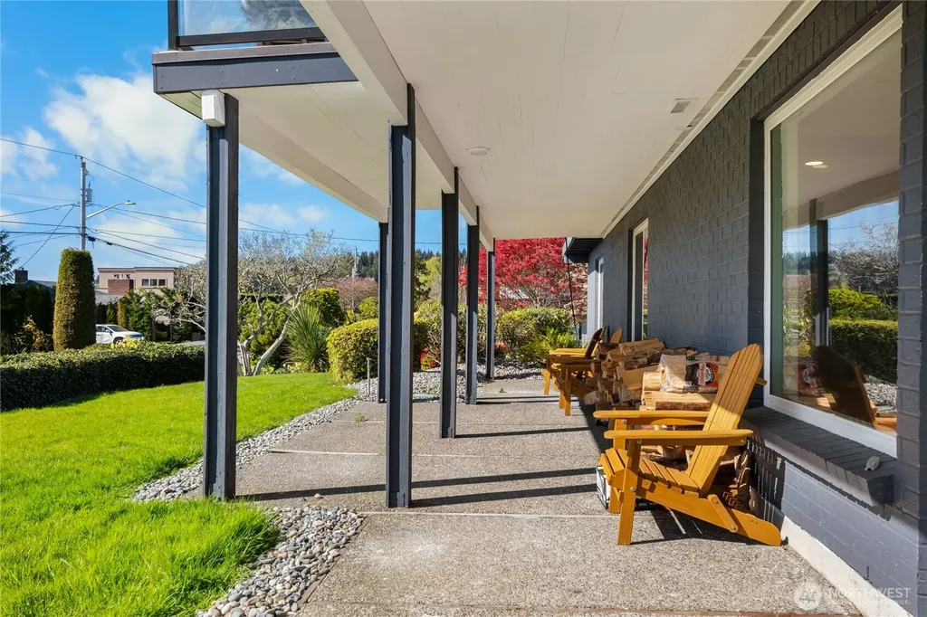 18174 Brittany Drive SW Normandy Park WA 98166