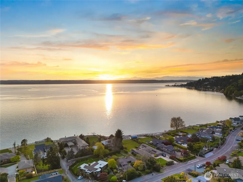 18174 Brittany Drive SW Normandy Park WA 98166