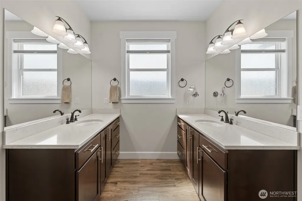 2741 SE Falcon View Drive East Wenatchee WA 98802
