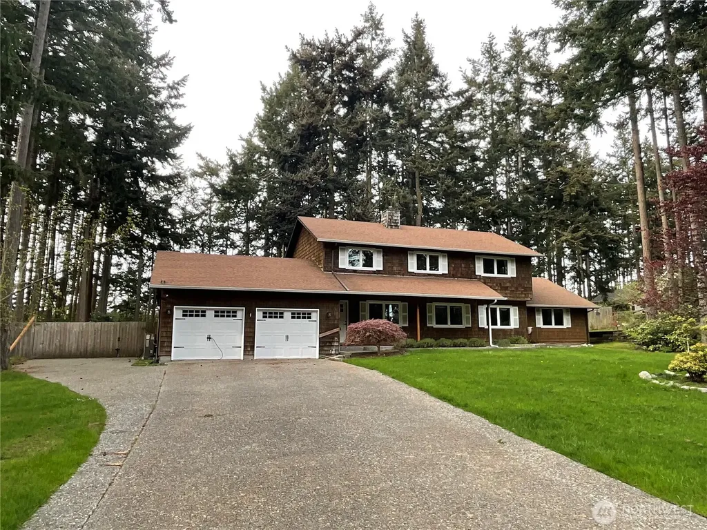 1656 Fern Place Oak Harbor WA 98277