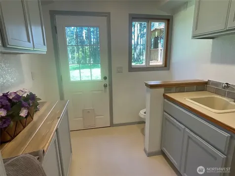 1656 Fern Place Oak Harbor WA 98277