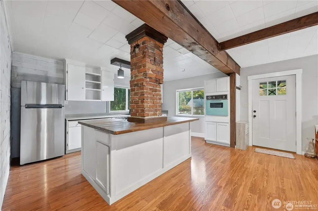 1336 Sidney Avenue Port Orchard WA 98366