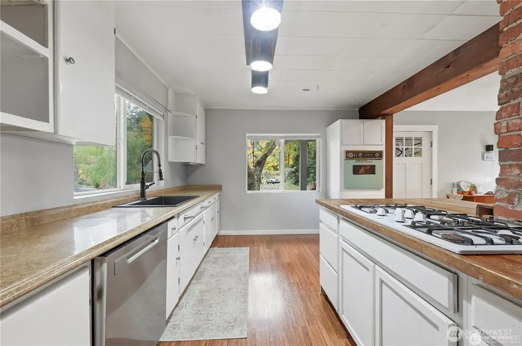 1336 Sidney Avenue Port Orchard WA 98366