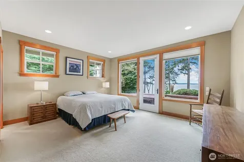725 N Sunset Drive Camano Island WA 98282
