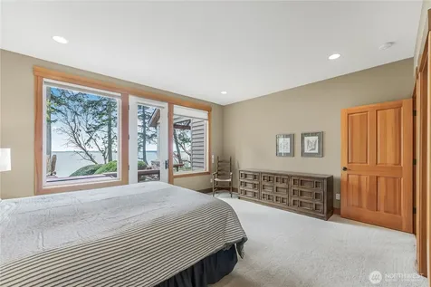 725 N Sunset Drive Camano Island WA 98282