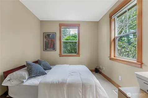 725 N Sunset Drive Camano Island WA 98282