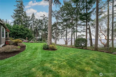 725 N Sunset Drive Camano Island WA 98282