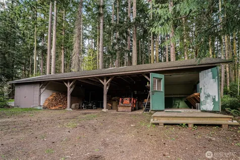 725 N Sunset Drive Camano Island WA 98282
