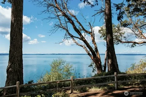 725 N Sunset Drive Camano Island WA 98282