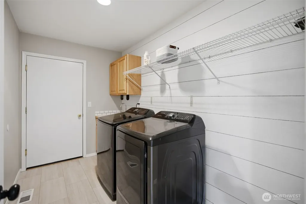 12009 Kapowsin Highway Graham WA 98338