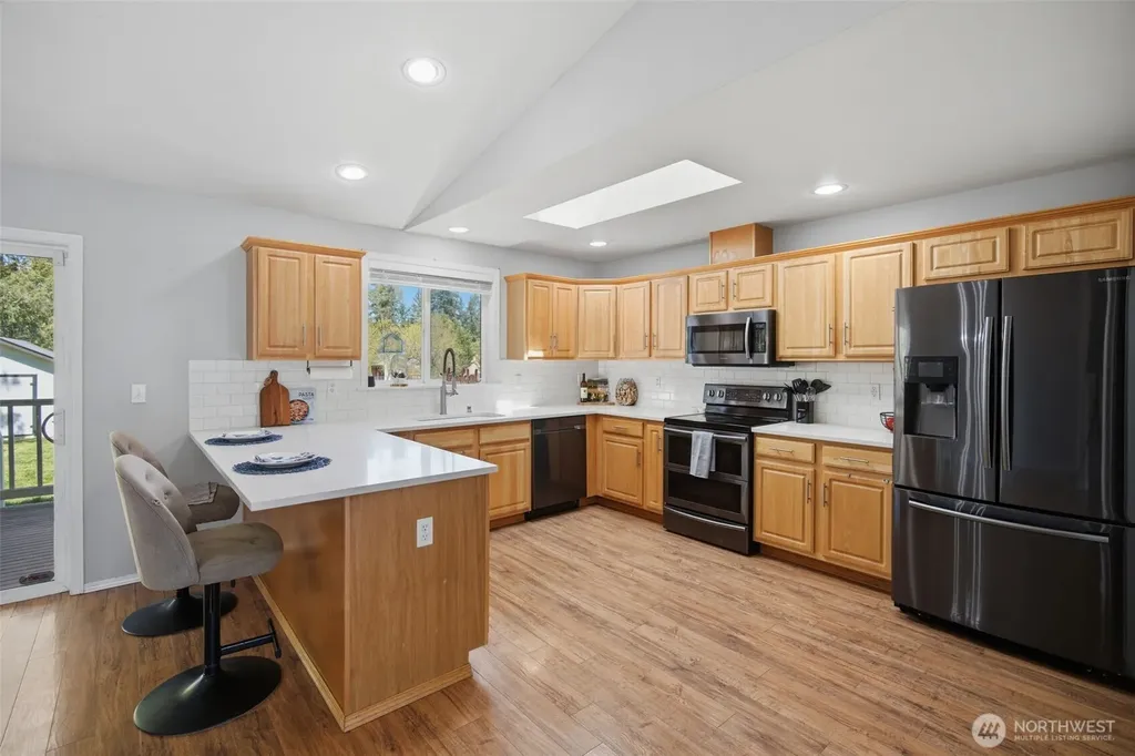 12009 Kapowsin Highway Graham WA 98338