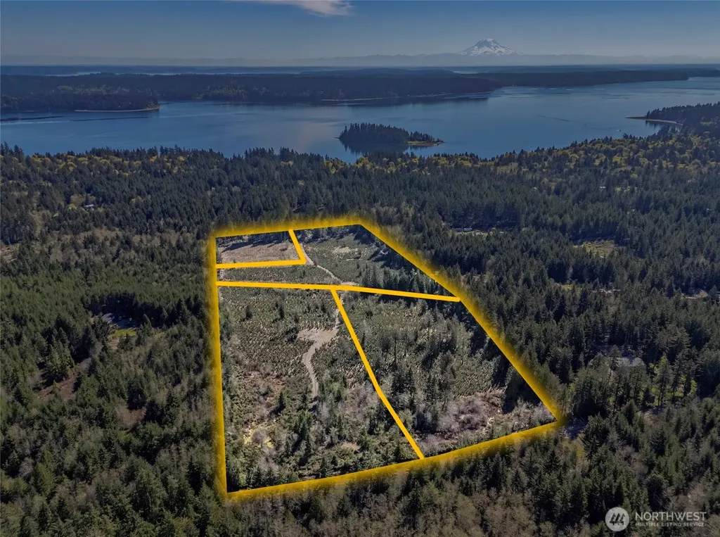 1800 E Harstine Island Road N Shelton WA 98584