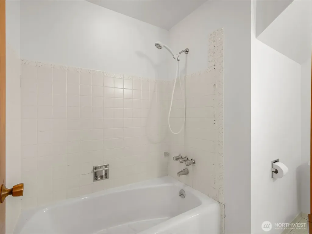 5704 N Ruby Street Tacoma WA 98407